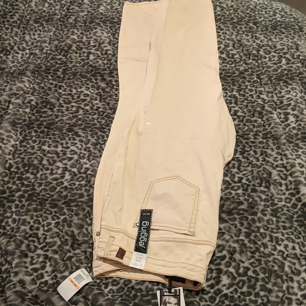 Tye dye opporty! Jessica Simpson stretch Jeans